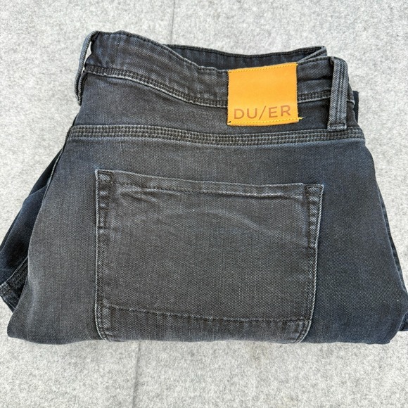 DUER Jeans Men's 38x30 Black L2X Relaxed Taper Performance Stretch Fit 38x28 - Picture 1 of 9